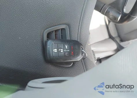 2018 Honda Pilot Touring from USA, damaged, VIN 5FNYF6H95JB043842